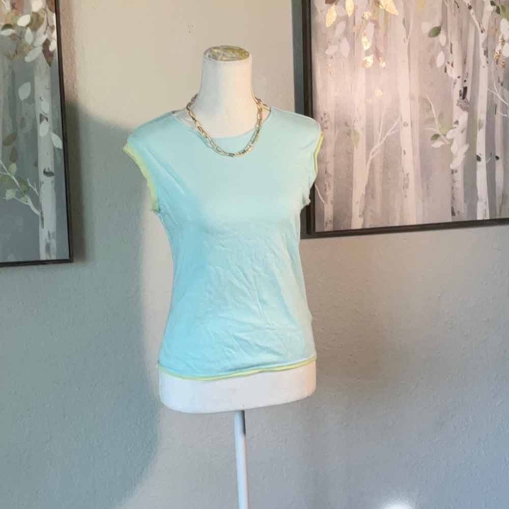 Guess Green Fitted Cap Sleeve T-Shirt